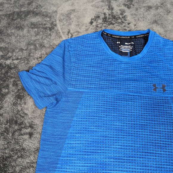 Under Armour Shirt Men Small Blue Lightweight Vanish Tee Short Sleeve Pullover - Picture 2 of 16